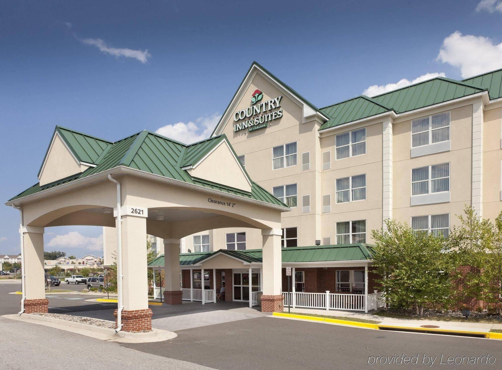Spark By Hilton Woodbridge Exterior photo